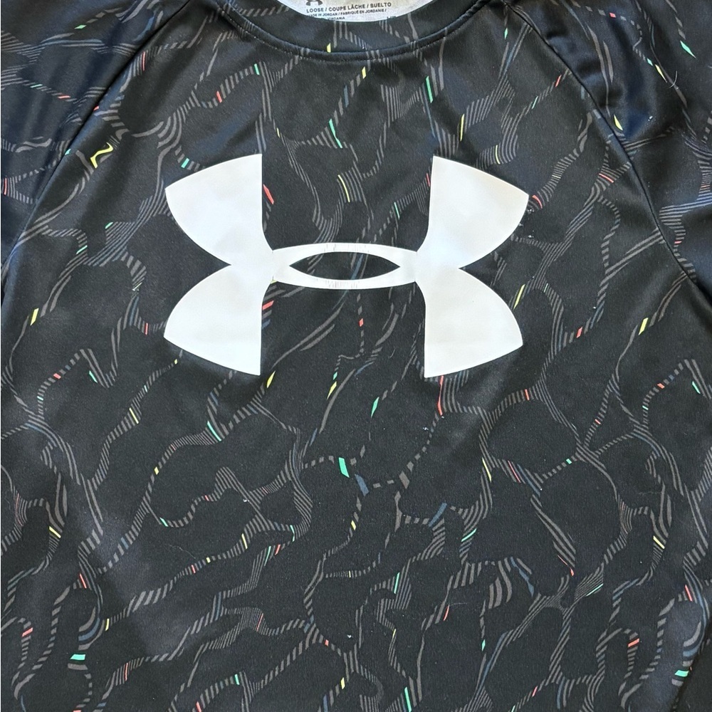 Under Armour Black and White HeatGear Shirt - Picture 3 of 6